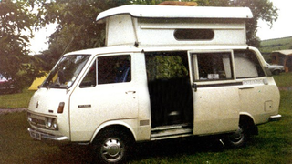 Illustration for article titled Land of the Rising Sun Day: Tomica Dandy Toyota HiAce Camper